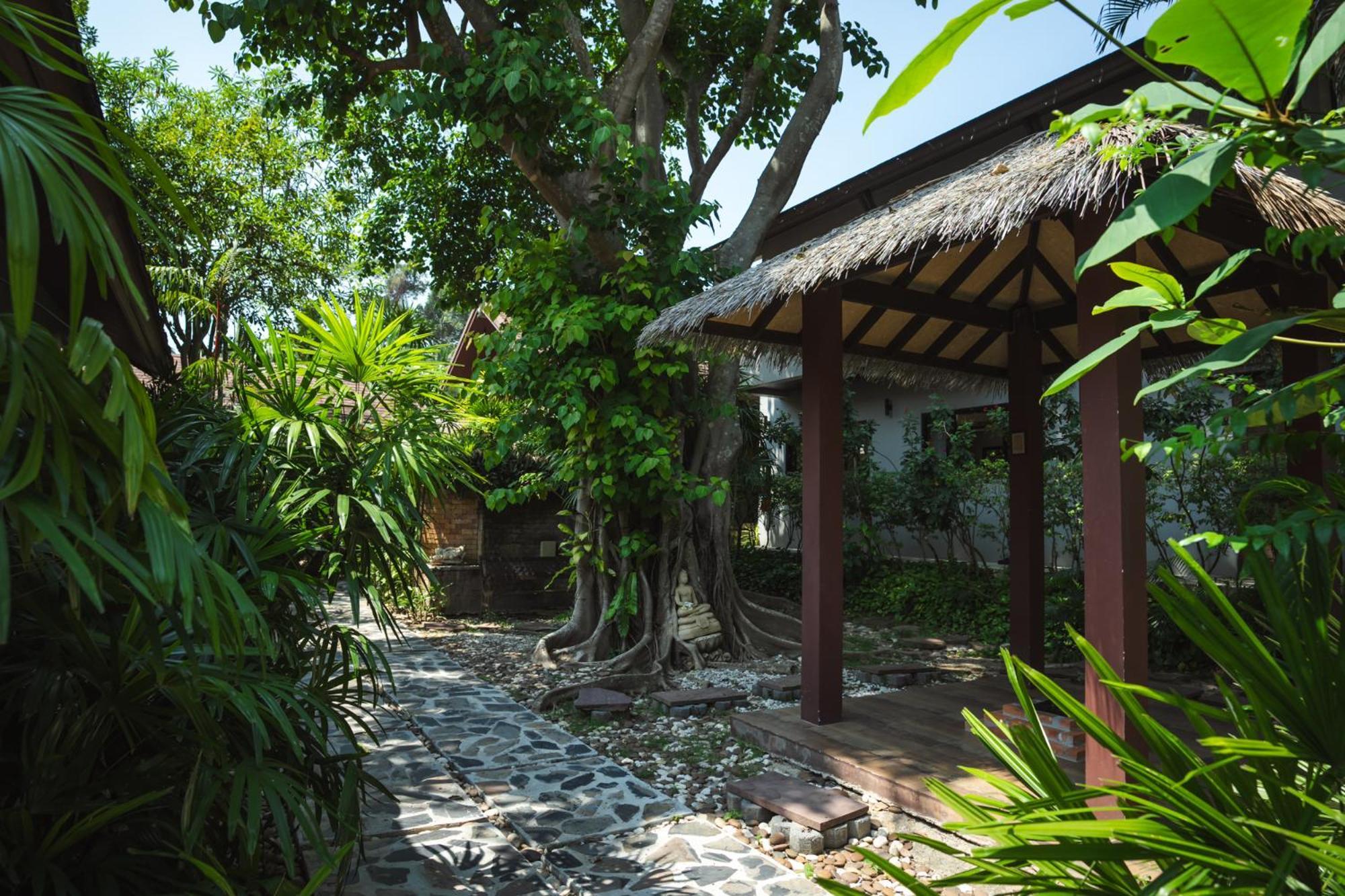 Samahita Retreat Hotel Laem Sor Екстериор снимка